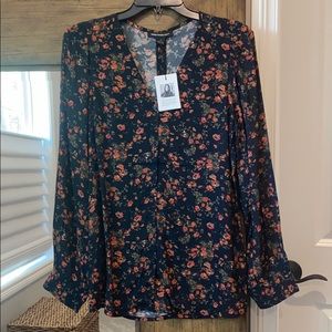 Something Navy blouse with long sleeves